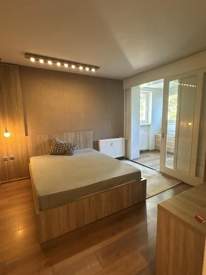 Titan Zona Minis Renovat Modern Inclusiv Instalatia Electrice   3 Cam Vanzare