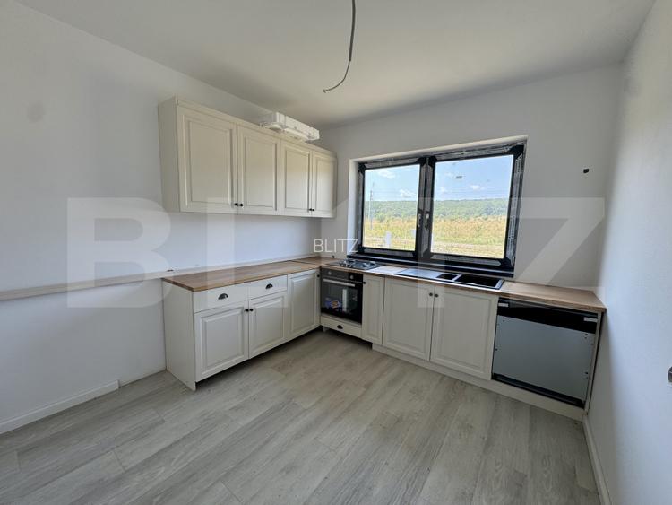 Casa de vanzare, 105 mp, zona Corunca - 7