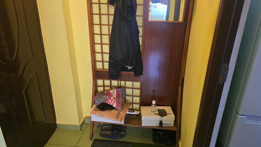 Inchiriez apartament cu 2 camere in Deva, zona Dacia, etaj 1,