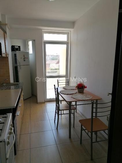 Ofer spre închiriere apartament 2 camere bloc nou  - 3