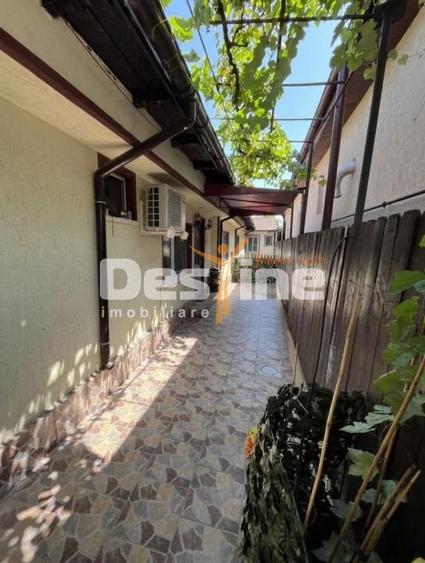 De vânzare casa Palas