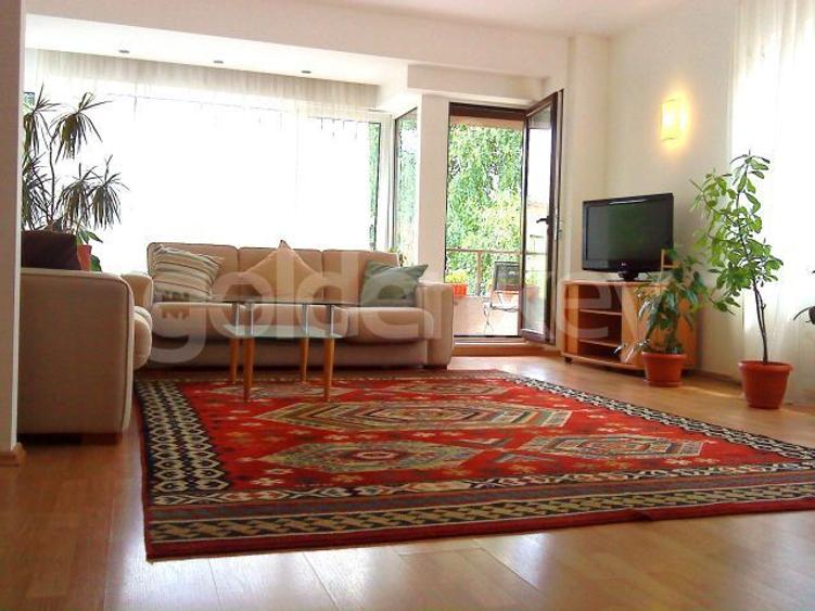 Apartament cochet cu 3 camere | garaj