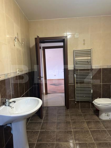 OPORTUNITATE: Apartament, 3 camere, 2 bai, 3 terase, zonă semicentrală - 3