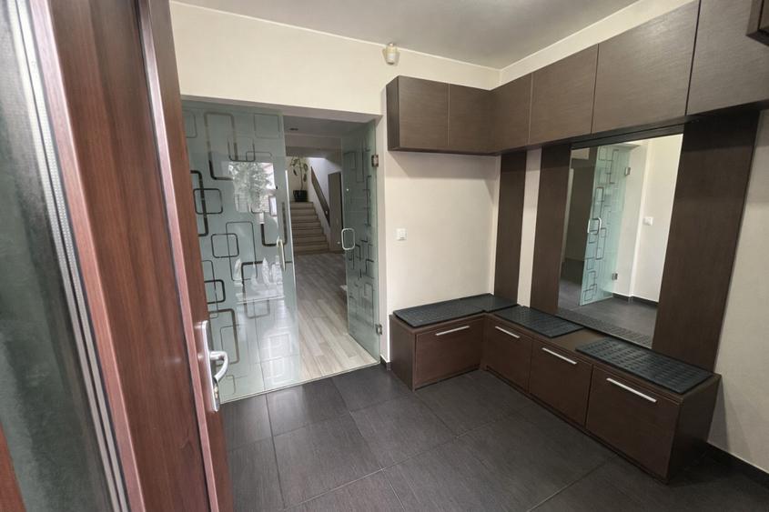 Vilă Cărămidă Pantelimon | Curte, Foișor, Beci, Pod Open-Space | Mobilată