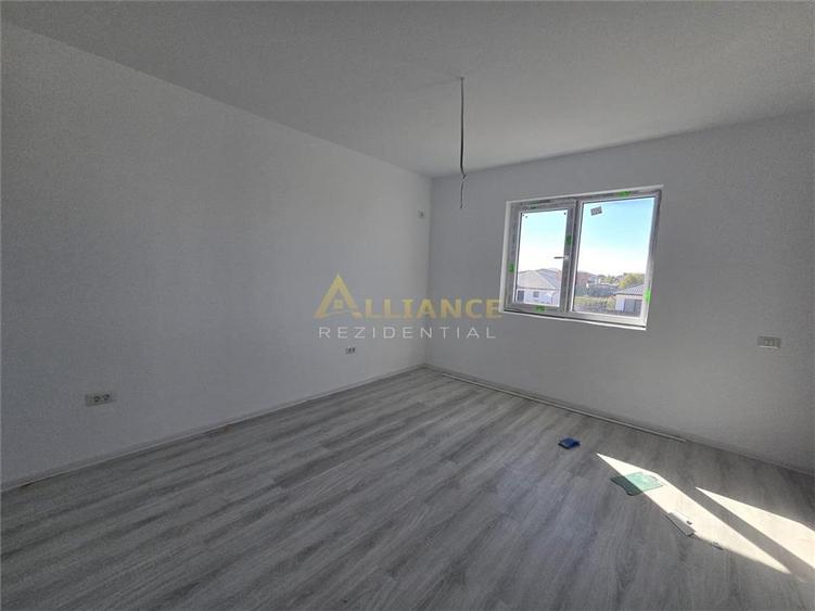 Vila tip duplex - 4 camere - 2 bai - pod - beci