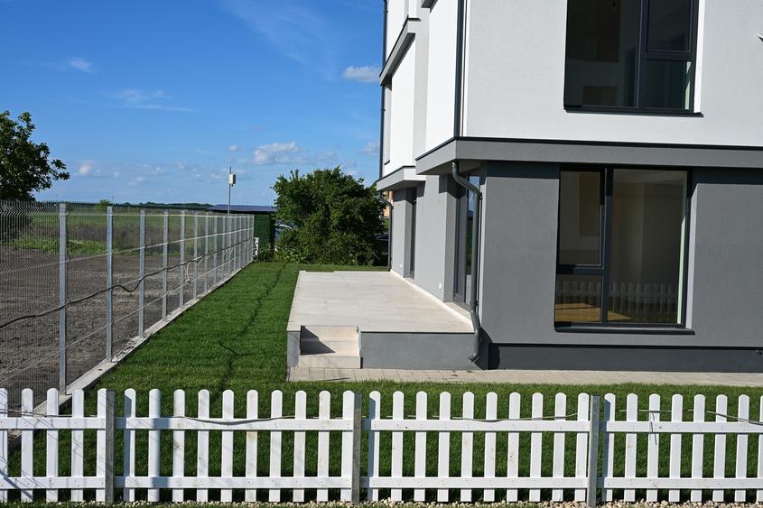 Casă duplex P+1+M, 162 mp utili, curte 150 mp — Otopeni, 5 min aeroport
