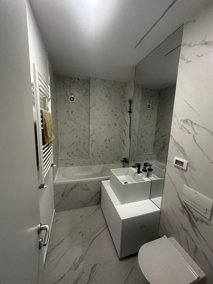 STUDIO PARCUL CAROL, PRIMA INCHIRIERE, PET-FRIENDLY, METROU 10 MINUTE