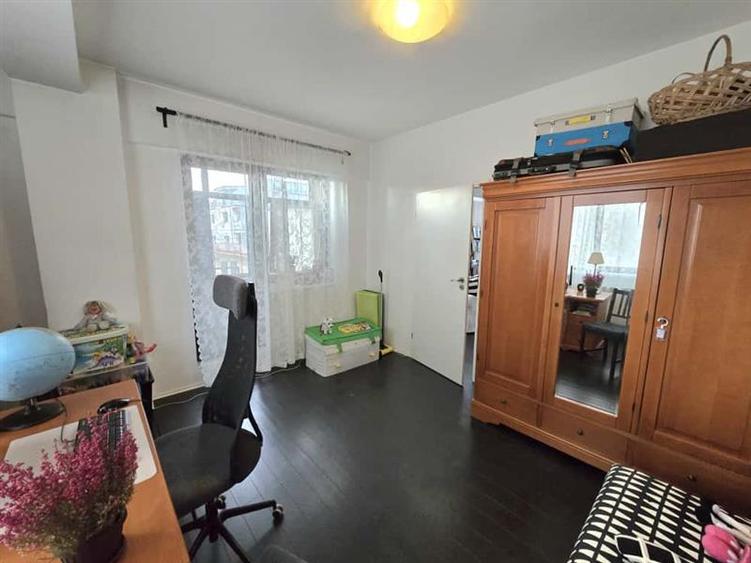 3 CAMERE ET1/3 SECTOR 1 BUCURESTII NOI DAMAROAIA PARC IZBICENI