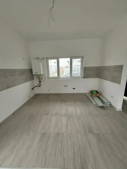 Vila 4 Camere P+1De Vanzare | Individuala  Complex Rezidential | Curte