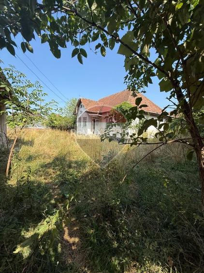 Casă cu 4 camere | Miresu Mare | Oportunitate de Renovare