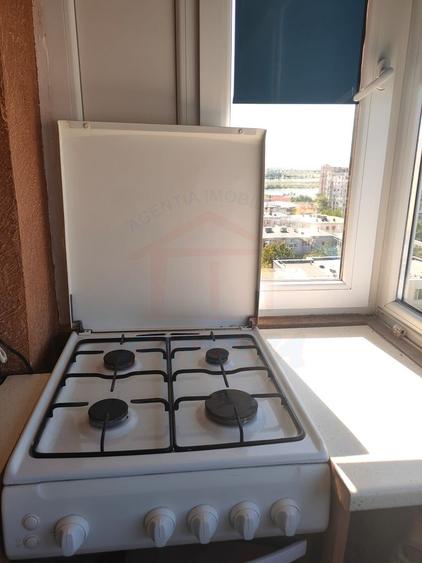 600 Euro-Inchiriere apartament 4 camere decomandate, etaj 10,Mazepa 2
