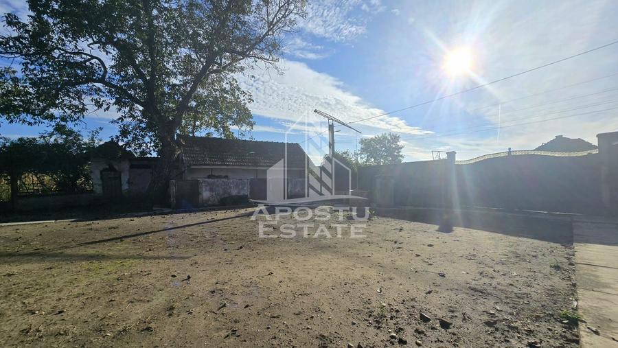 Casa cu teren in localitatea Simand