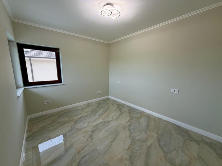 Casă Exclusivistă | 4 Camere | Teren 470 mp | Zona Micesti