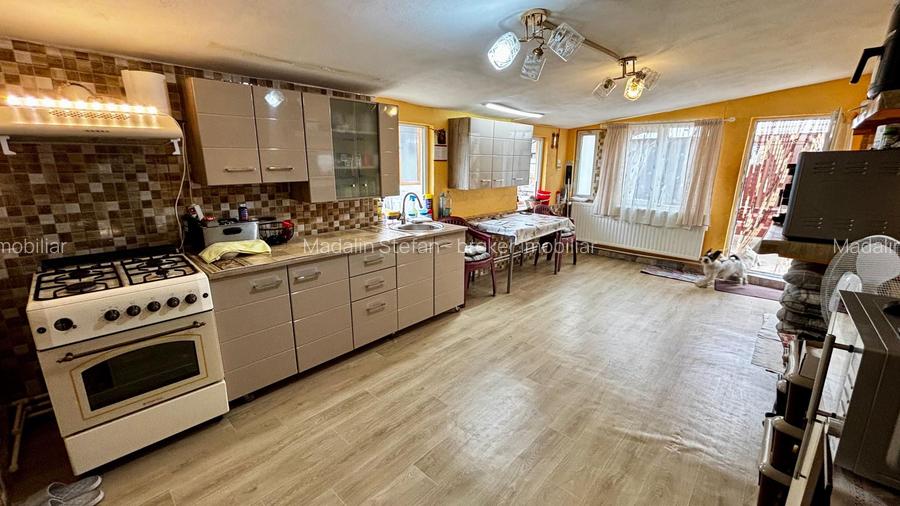 VANZARE 2 CORPURI DE CASA - TEREN 744 MP - BRATASANCA, PRAHOVA - 15