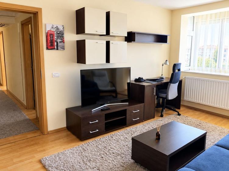 Olimpia-Centrul de Afaceri | 3 Camere | Decomandat | 2 Băi | Centrală Proprie