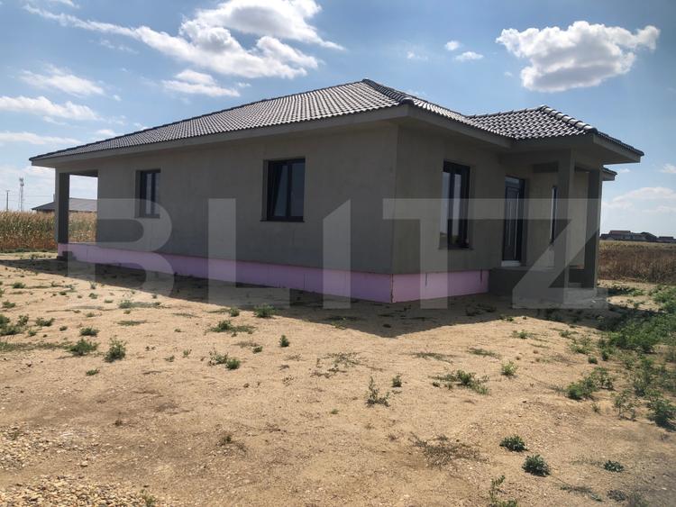 Casa semifinisata exterior , 170 mp , strada Principala Botiz-Ciuperceni