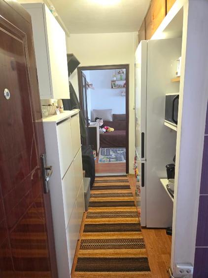 Vand apartament 72500 negociabil
