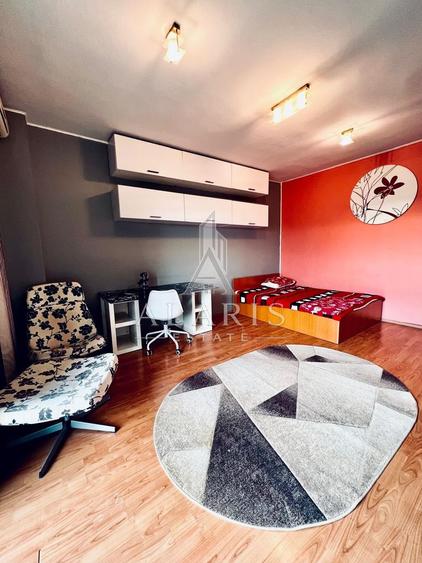 Apartament tip studio, etaj intermediar, zona Complex Studentesc