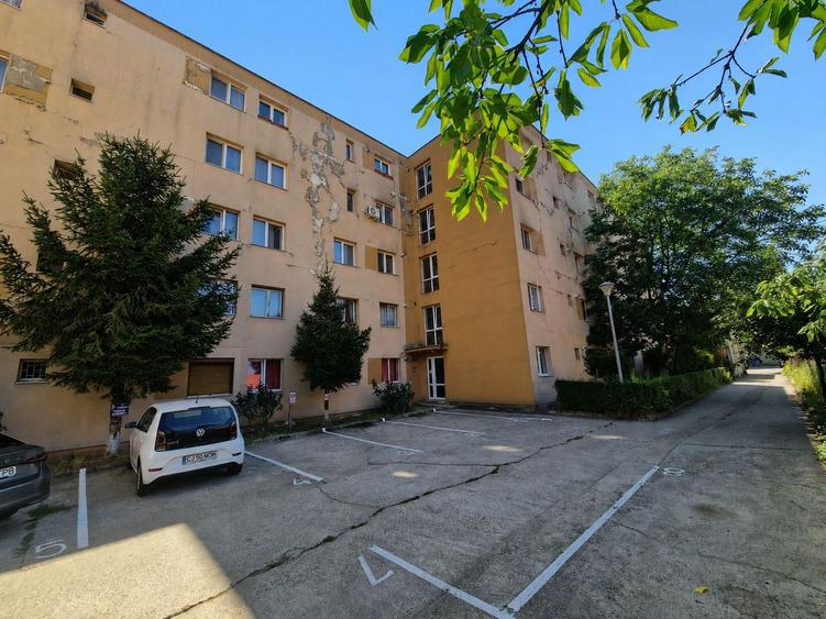 Apartament 1 camera decomandat, 31 mp, Manastur zona str Tasnad