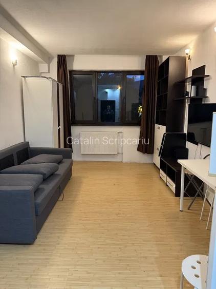 Persoana fizica Inchiriez camera de camin bloc Tineret Dacia - 2