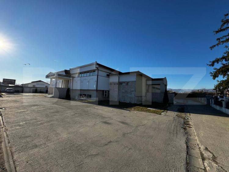 Săli evenimente, 1100 mp utili, teren 4263 mp, zona iesire Alba Iulia