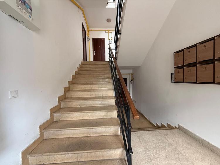 Apartament 3 camere, 74 mp + balcon, parter inalt, Gheorgheni