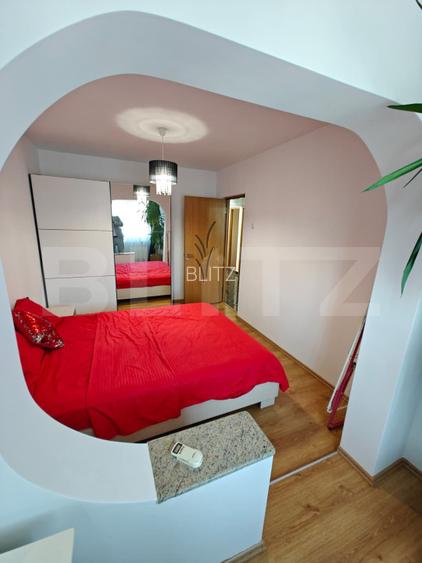Apartament 3 camere, 94 mp, zona Mioveni