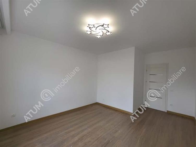Apartament cu 3 camere balcon loc de parcare zona Doamna Stanca