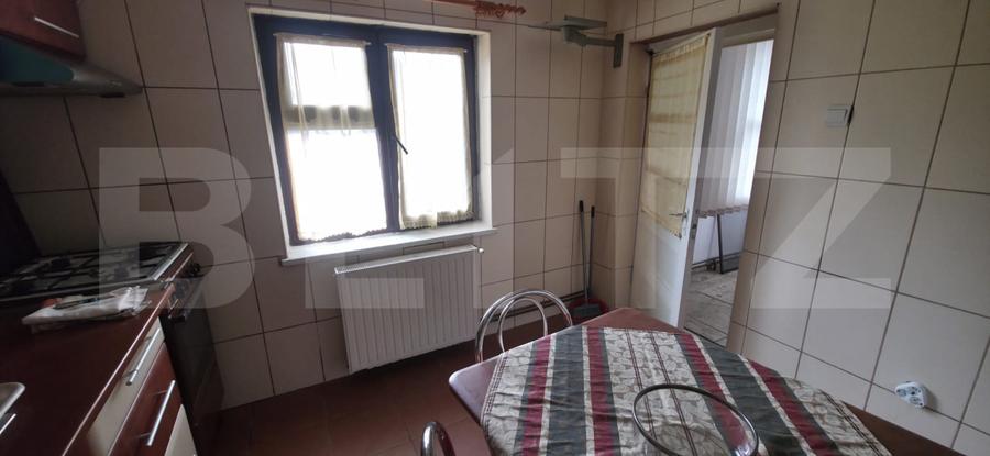 Casa cu 3 camere, curte verde si spatioasa 400 mp,zona Bariera Bucuresti