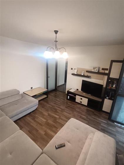 Apartament 3 camere, zona Garii, Etaj 2 in suprfata de85 mp