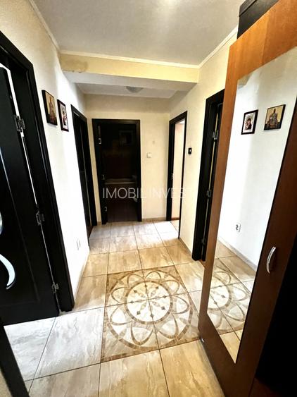 Apartament cu 3 camere, Cetate-Bulevard, etajul 2, balcon - 8