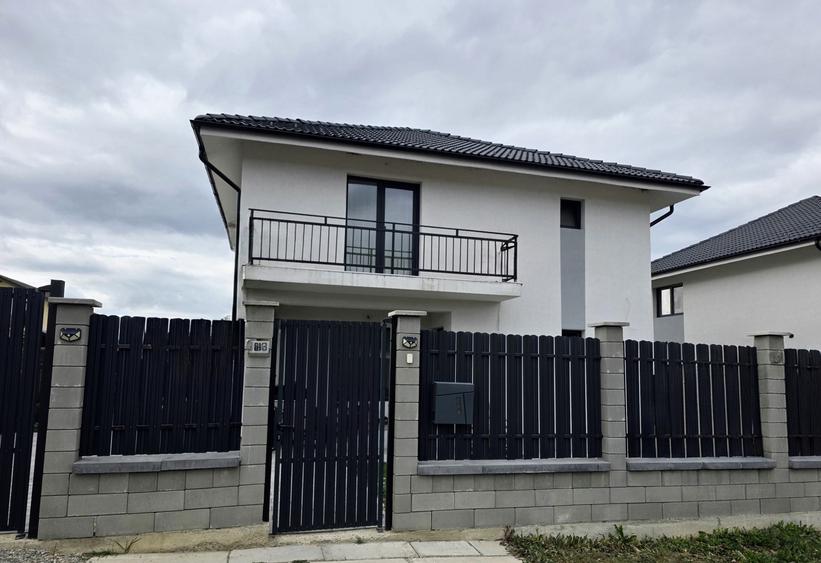 Casa individuala 4 camere, str. Crizantemelor, Râșnov