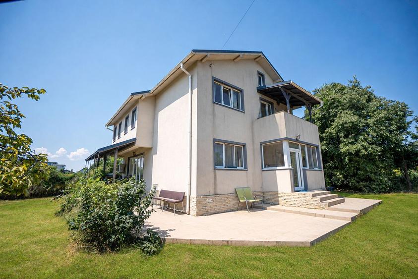 Casă individuală cu teren de 1.254 mp | Zona Hanul cu Pește