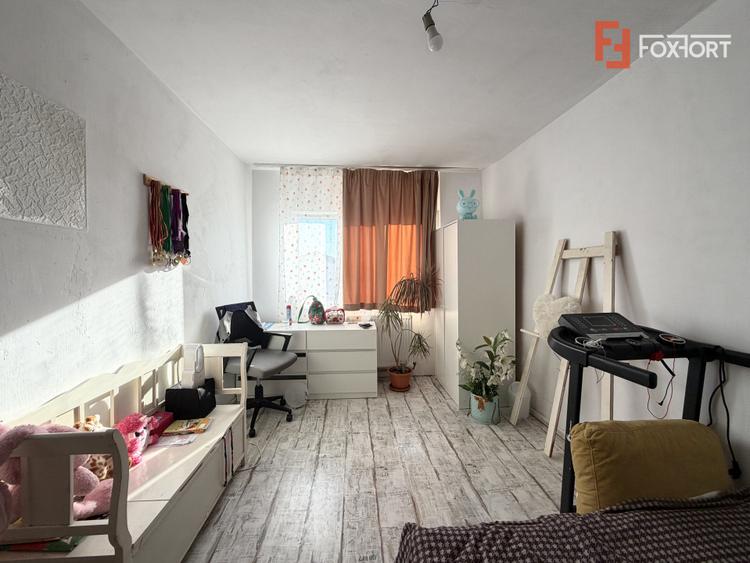 Apartament cu 2 camere - 50 mp, semidecomandat, zona Sagului