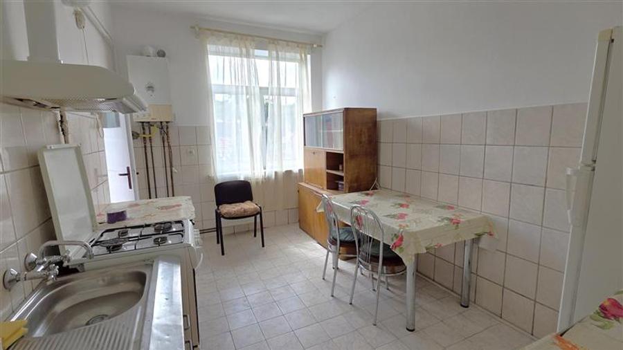 Apartament 3 camere Central