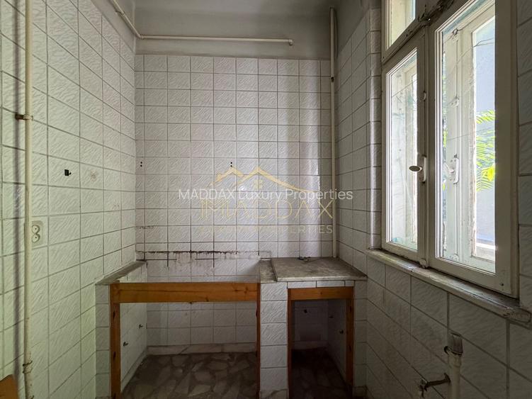Vila cu 10 camere *540mp* // Zona Titulescu - 32