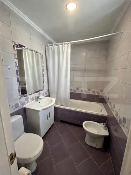 Casă individuală | 220+ mp utili | teren 1.000 mp | 8 camere | Moșnița Veche