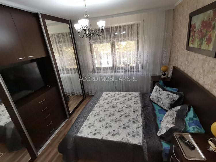 3 camere de inchiriat Tomis II - 16
