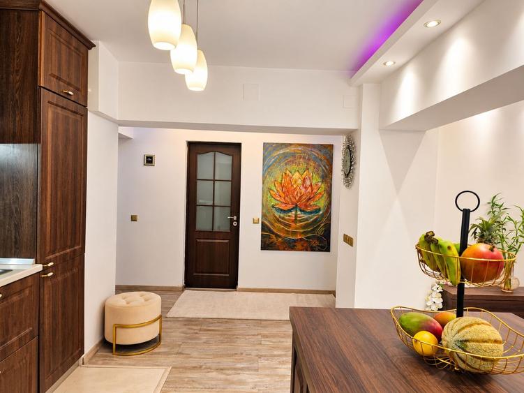 Bulevardul Unirii - Piața Alba Iulia | Apartament 2 camere | Bloc 2002