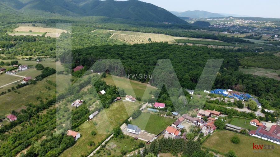 Teren construtie 1000 mp - Tocile, toate utilitatile, vedere panoramică! - 9