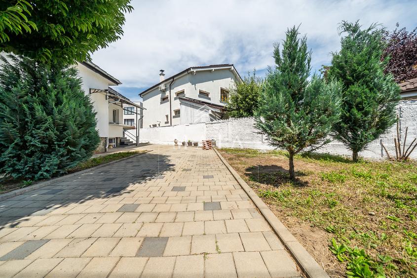 Casa 4 camere, teren 457 mp,  zona  Parcul Sub Arini