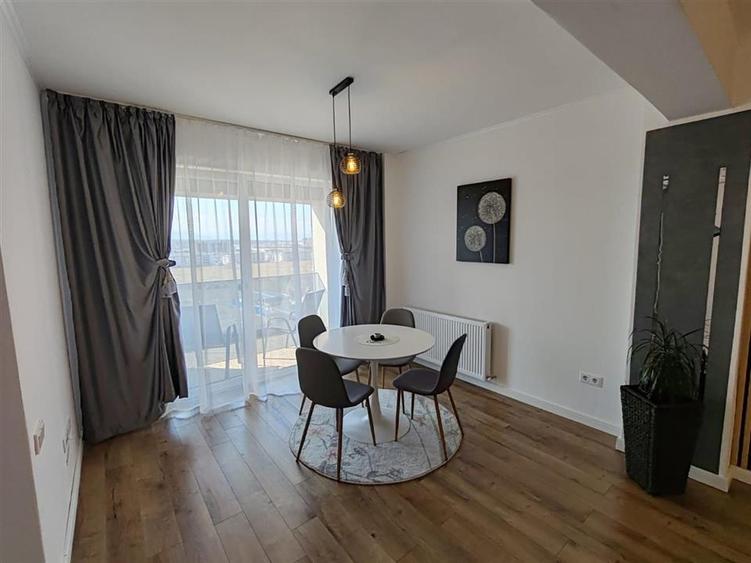 Apartament de lux 2 camere balcon parcare zona Doamna Stanca