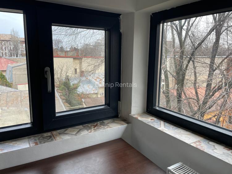Charming Attic Apartment in Villa | Mătăsari Area | Fully Furnished & Cozy - 4