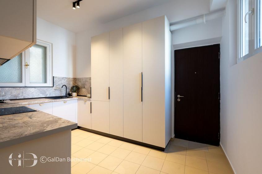 Apartament 5 camere de închiriat – Bulevardul Carol