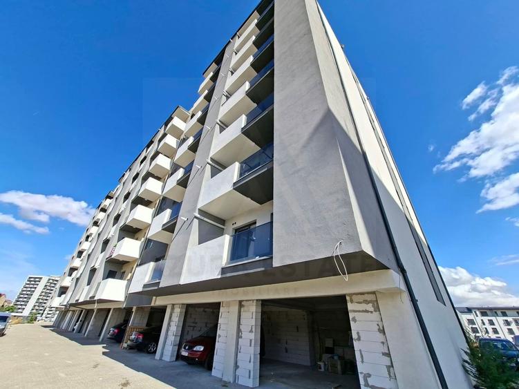 Apartament premium la cheie 3 camere balcon 7 mp si boxa pe Dna Stanca