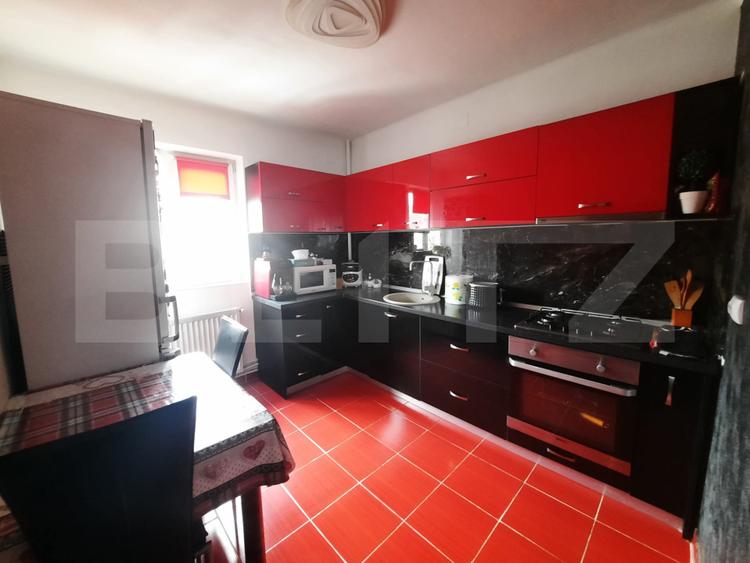 Apartament la casa, 3 camere, 96 mp utili + curte, Brasov