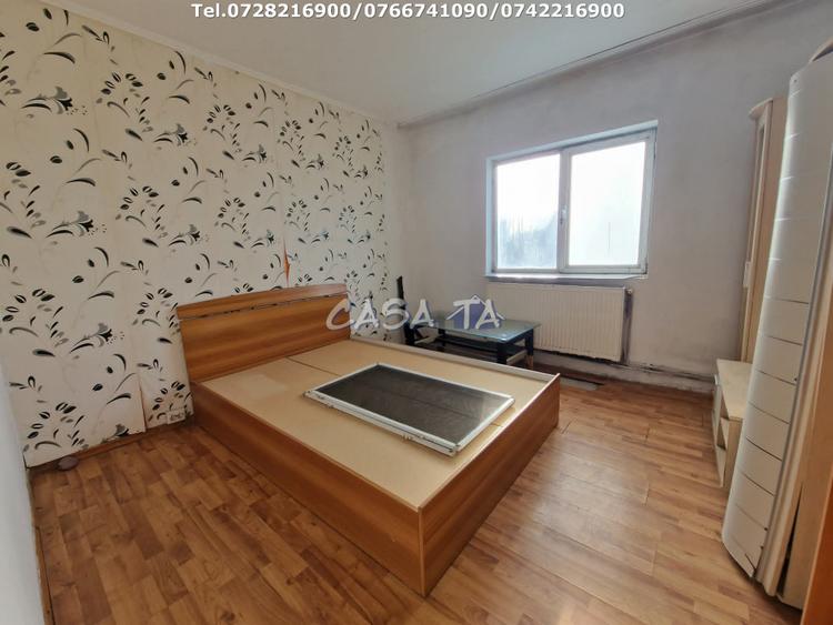 Apartament 3 camere ,situat in Rovinari, Str. 22 Decembrie 1989
