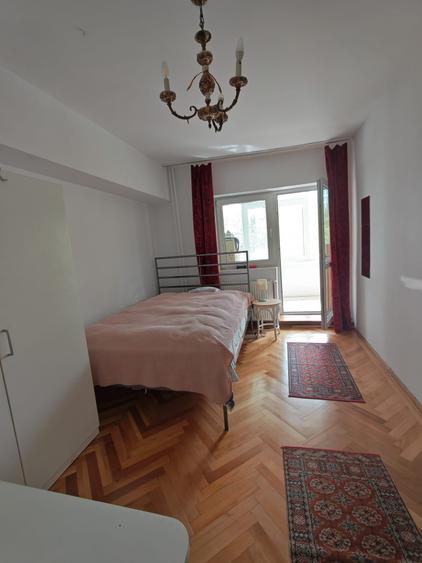 Piata Unirii 3 camere spatios cu centrala proprie