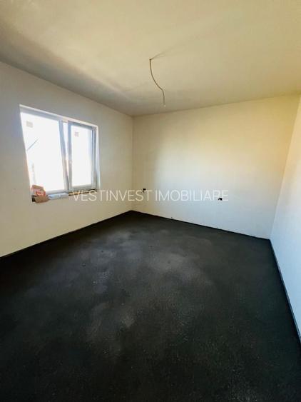 Casa finisata la cheie cu 5 camere in localitatea Santandrei - 3