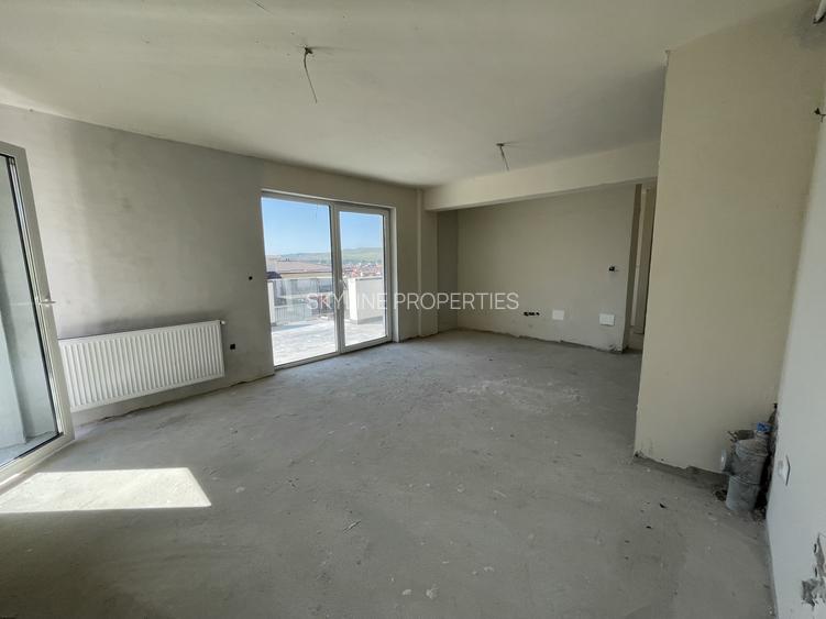 De vanzare Apartament 3 camere Nefinisat  Subcetate Floresti - 4